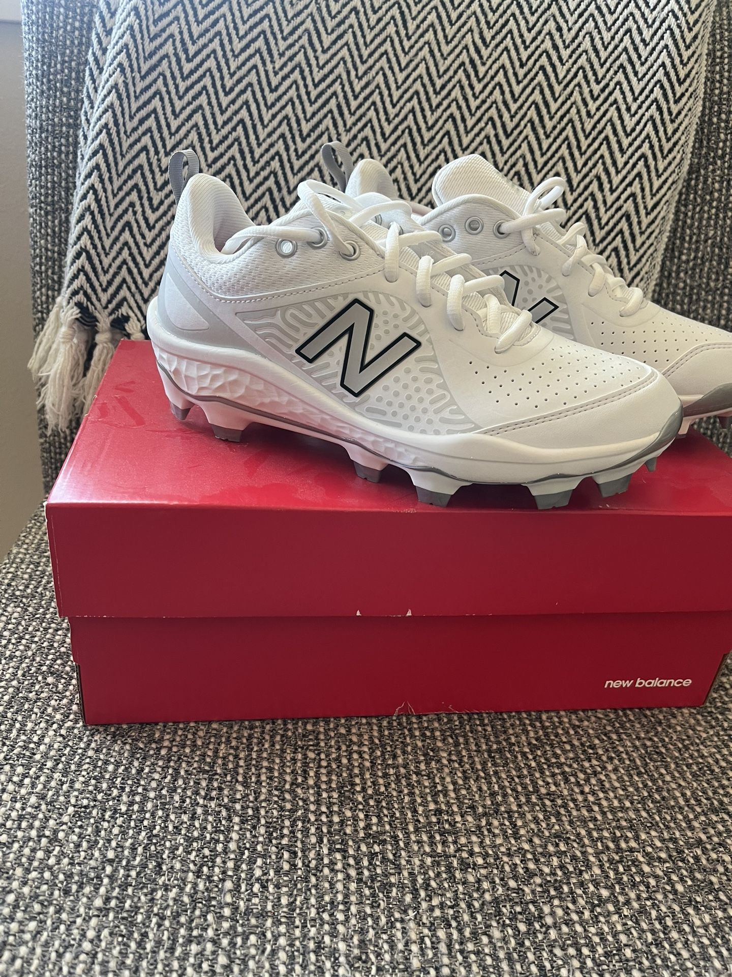 New New Balance Women's Softball Cleats Size7