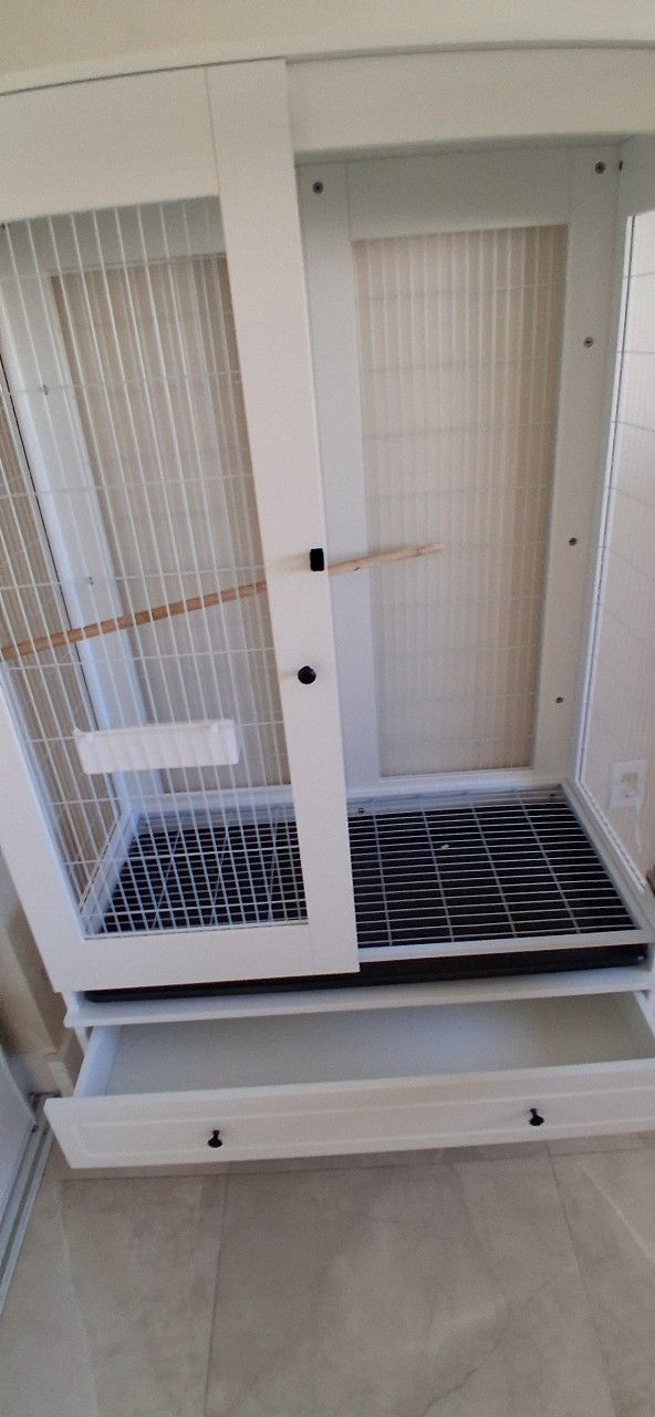 XLARGE BEAUTIFUL BIRD CAGE.......JAULA GRANDE BONITA PARA PAJAROS