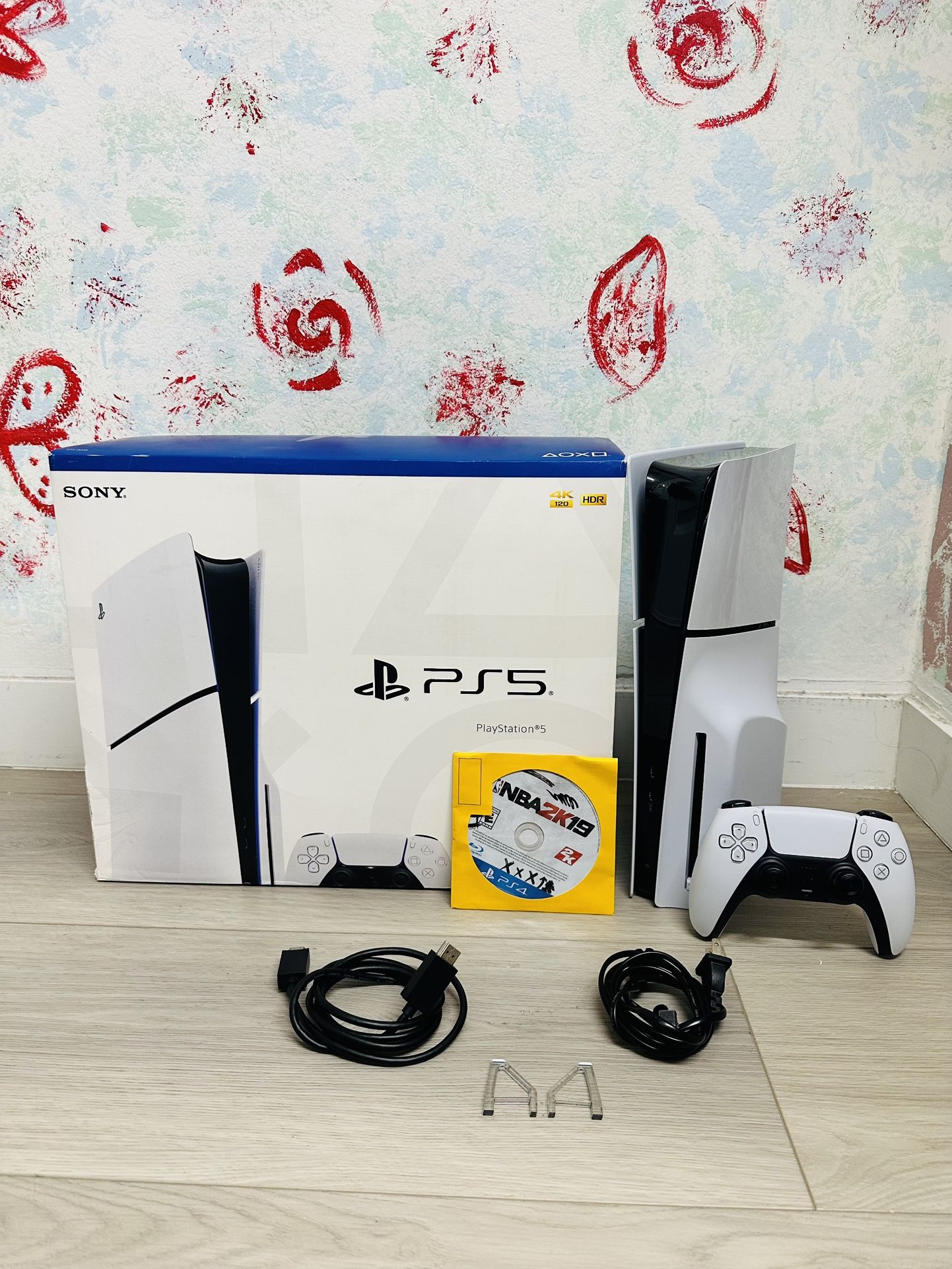 Sony PlayStation 5 Slim - 1 TB , Bonus 1 Game NBA2K19 ( Used Very New )