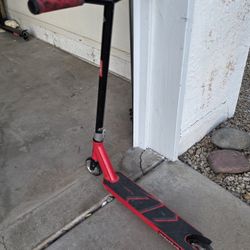 Fuzion Trick Scooter (Red)