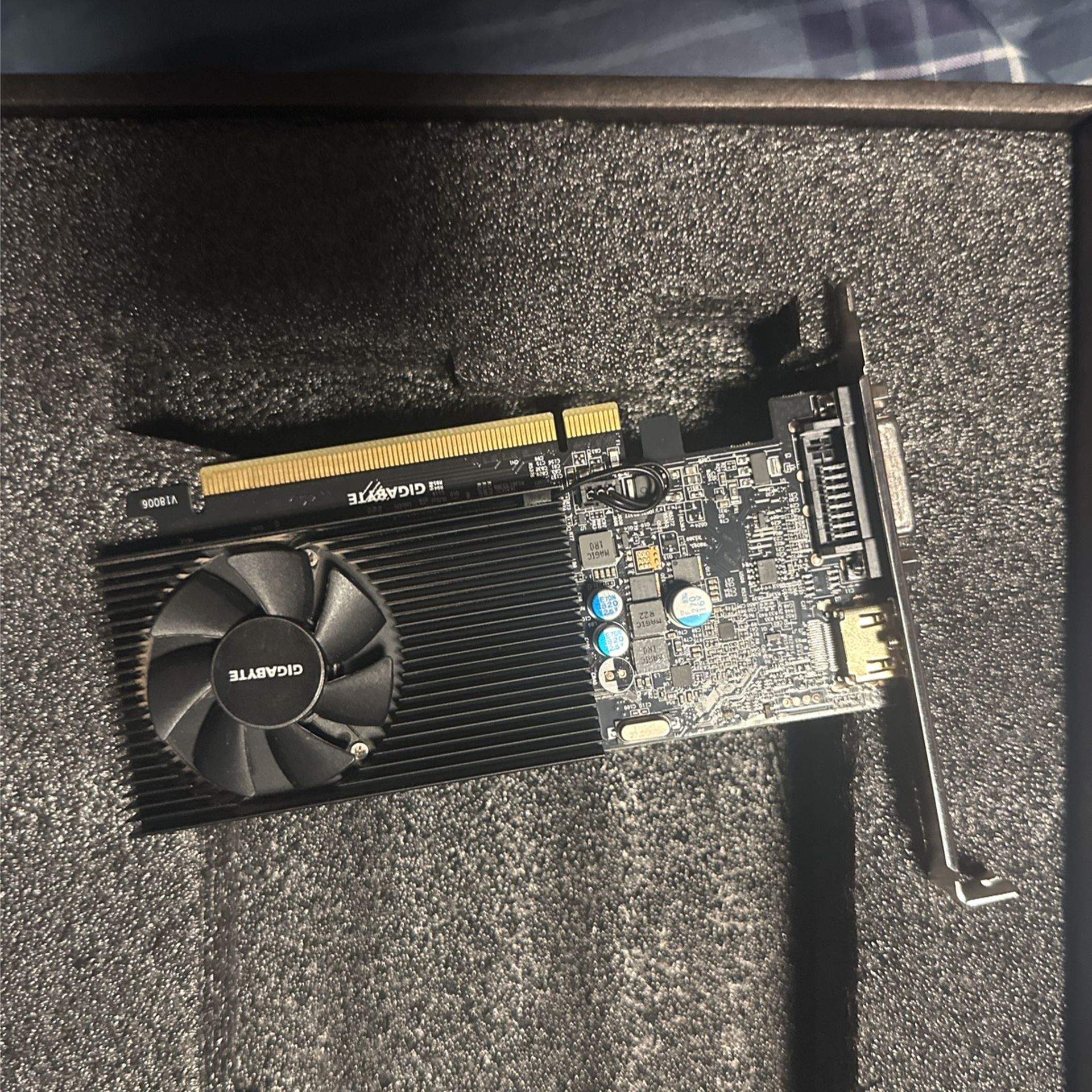 Low Profile Geforce 1030 Gv N1030d5 Gigabyte Geforce Gt 1030 2gb