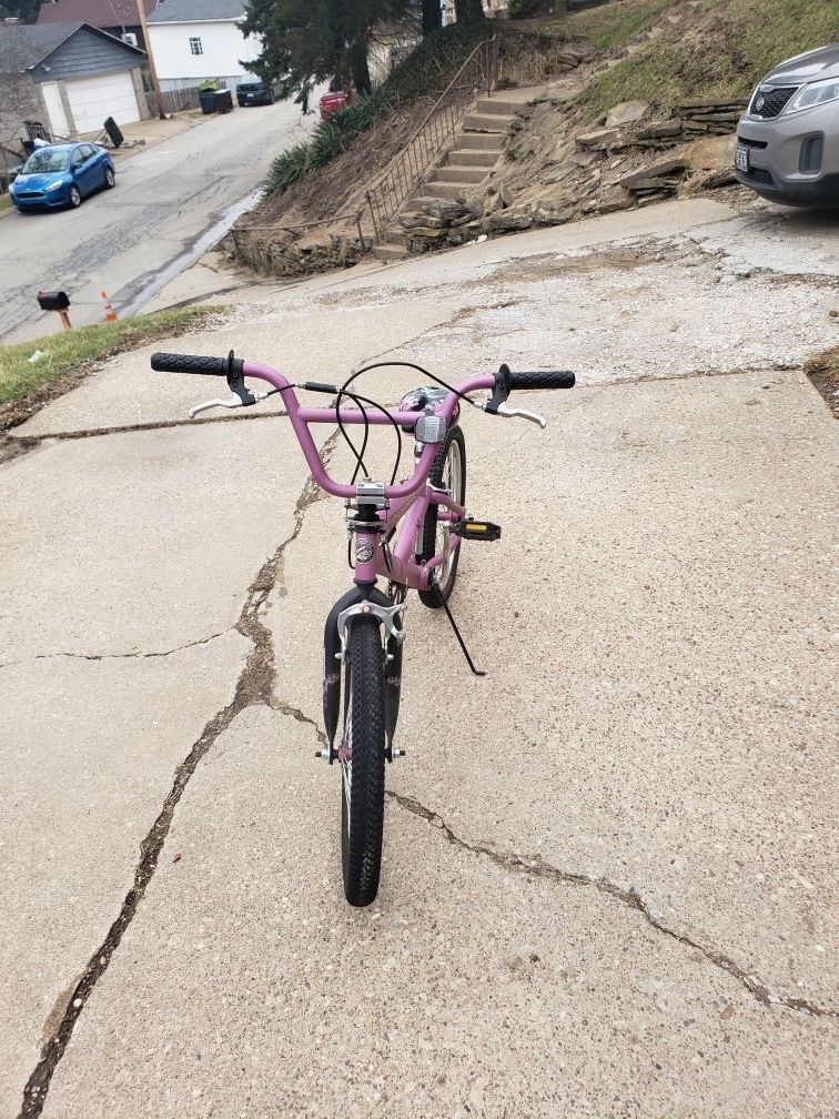 Girls purple bmx bike