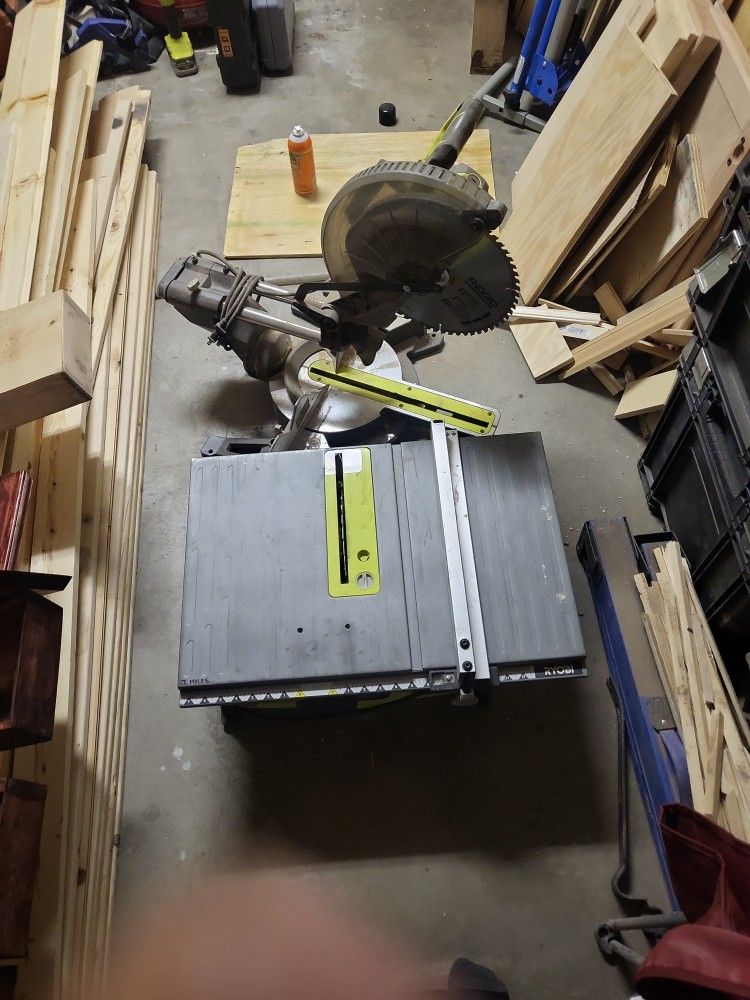 RYOBI TABLE SAW & 12" SLIDING COMPOUND MITER SAW, COMBO