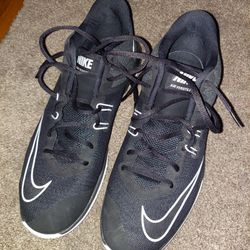 Men s Size 11.5 Nike Air Versitile II for Sale in Bellwood IL OfferUp
