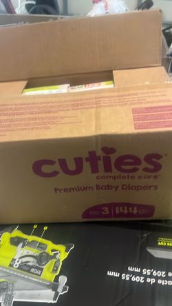 Pampers size 3 total 144 count