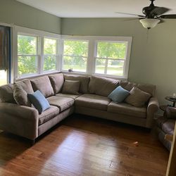 HAVERTYS Sectional