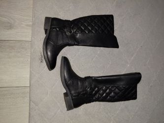 Girl boots size 12