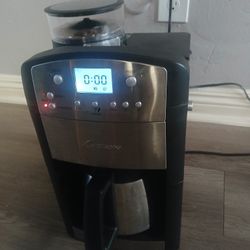 Cappresso Machine With Grinder$60firm