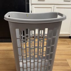 Sterilite Rectangular Open Hamper