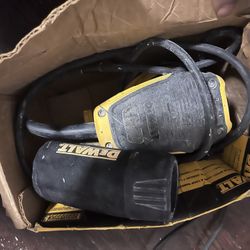 Dewalt Pad Sander