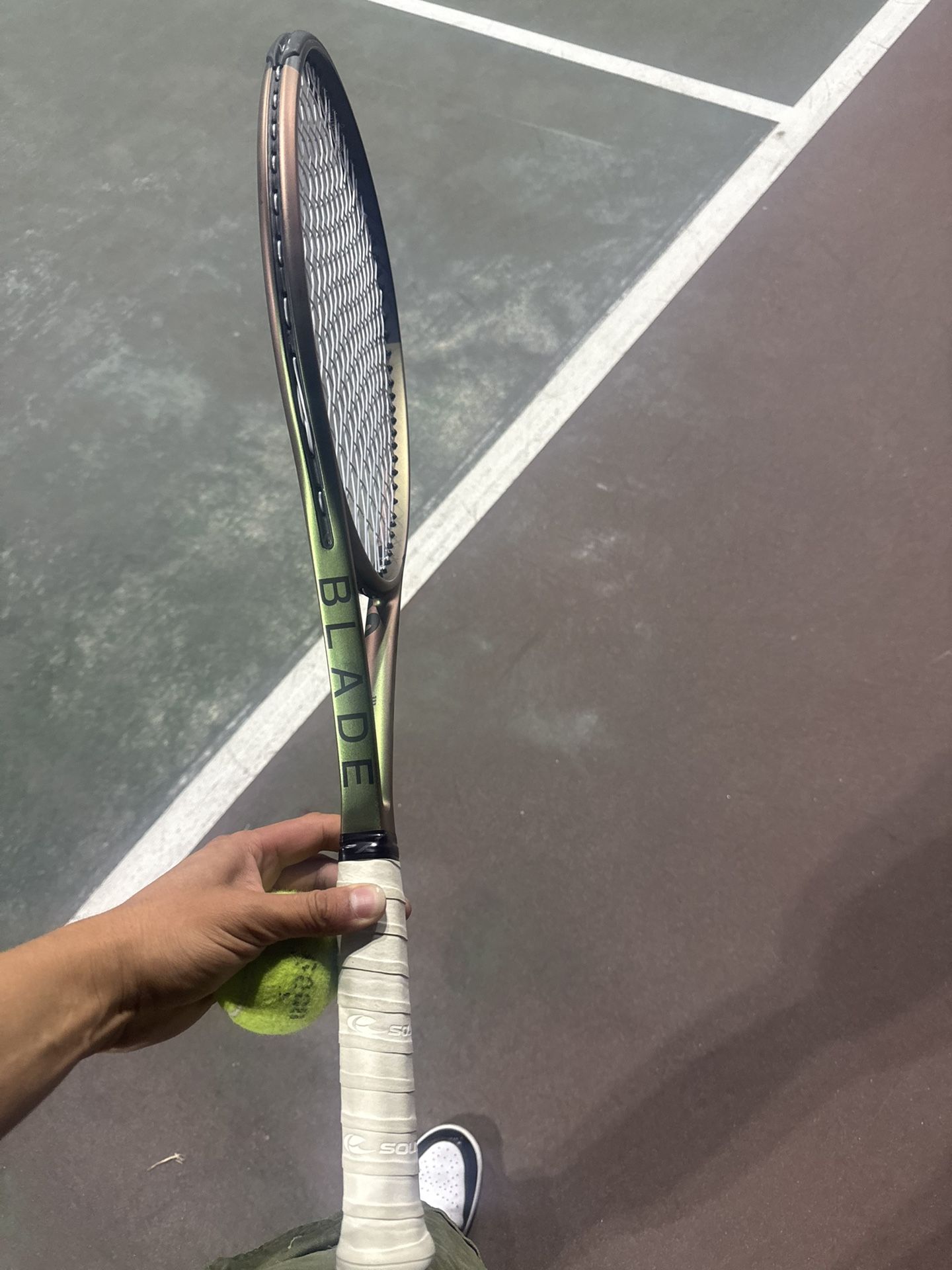 Wilson Blade 98 V8 9/10 Condition