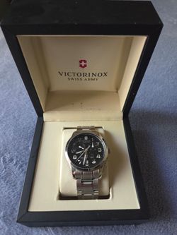 Mens Victorinox Swiss Dress Watch