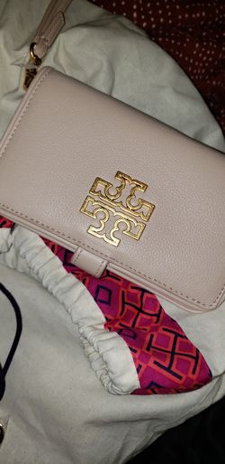 New Tory Burch wristlet