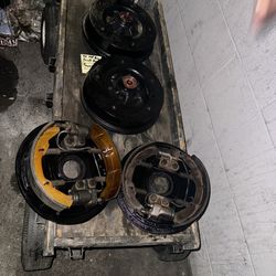 Volkswagen Bus Wheel Hub And Shoes 70s