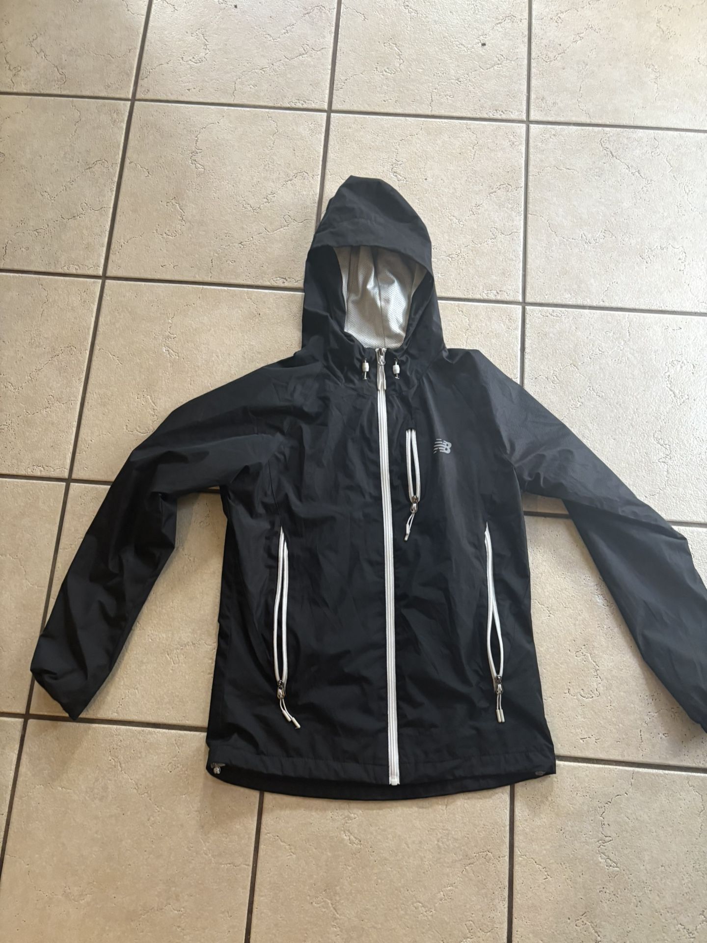 New Balance Black And White Windbreaker Women’s Size M