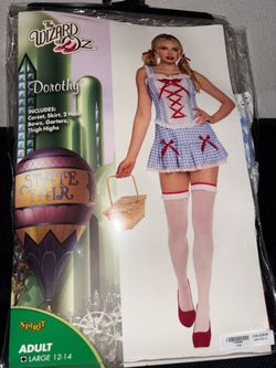 COSTUME