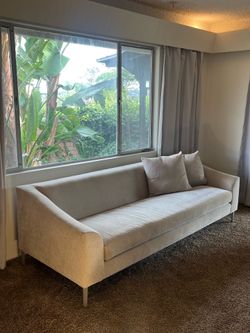 Vanguard Tess Bench Seat Sofa Couch