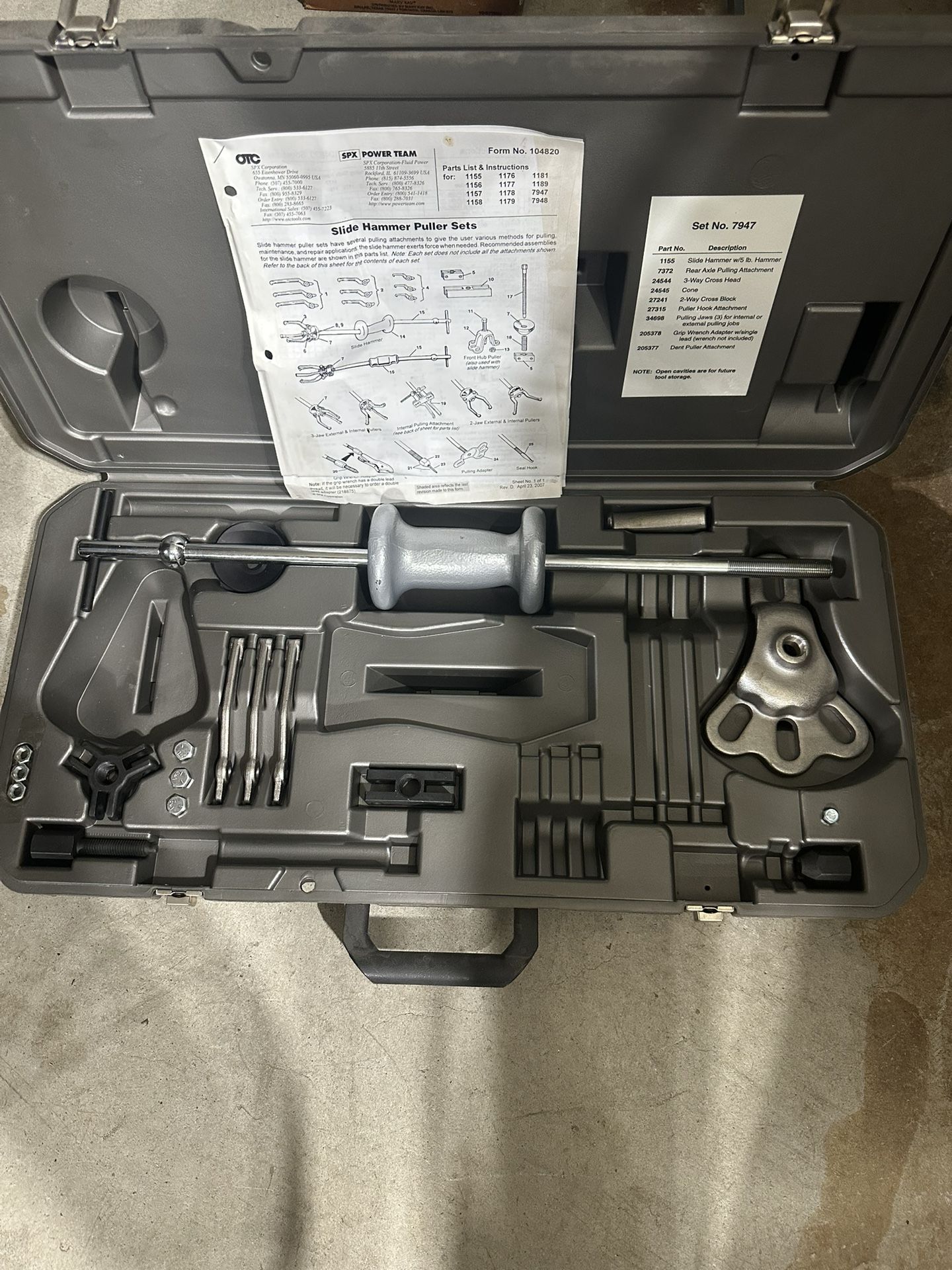 OTC 7947 8-Way Slide Hammer Puller Set with Storage Case