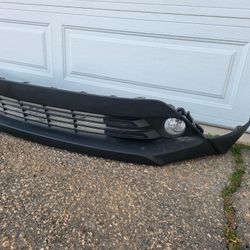 2018 - 2019 Toyota Chr Front Lower Grille Oem 