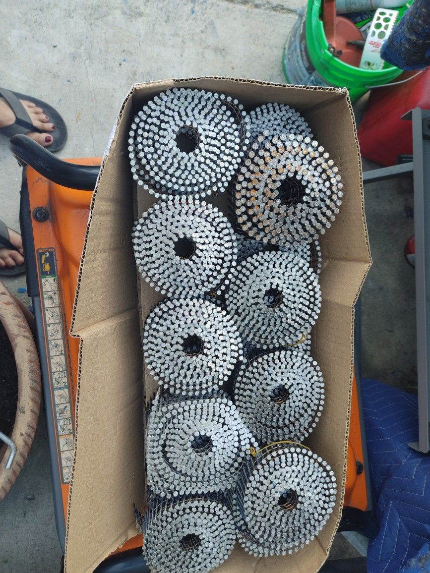 Clavos