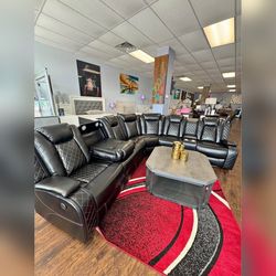 Sectional power recliner sofa black color
