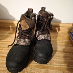 Ozark Trail Camo Men's Boots Thinsulate Water Resistant  Size 9
