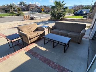 Couch & Love Seat Set