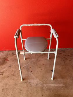 Drive Medical Steel Folding Chair