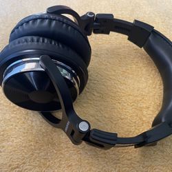 BLAUPUNKT PERFORMANCE BLUETOOTH HEADPHONES