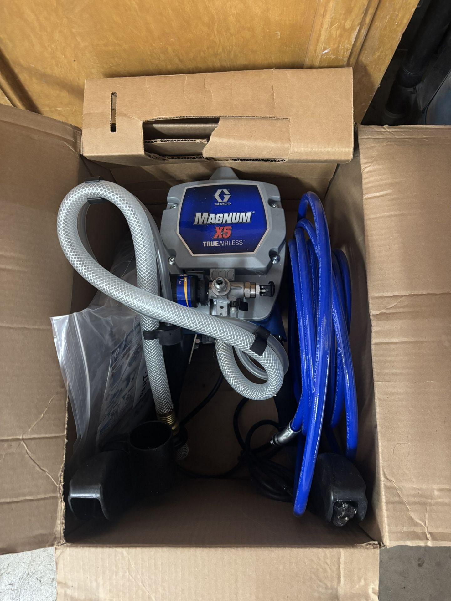 Graco Magnum X5 Paint Sprayer 