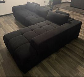 Sectional couch