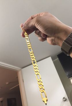 18k gold filled! Again 18k gold filled beautiful piece