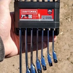 7pc Craftsmen Wrench Set With Reverse Ratching SAE