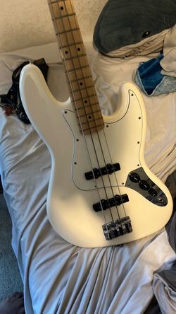MIM all white Jazz bass