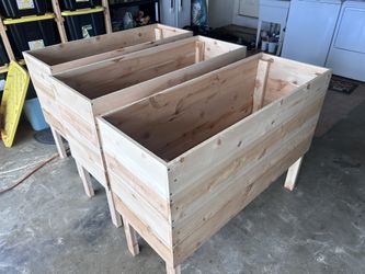 CEDARWOOD PLANTER BOXES