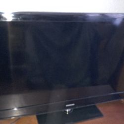 58 Inch Widescreen TV No Remote