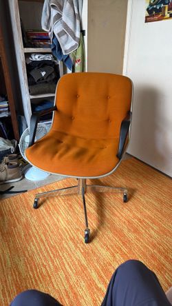 Vintage Steelcase chair
