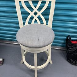 Set of 3 Pier1 Barstools