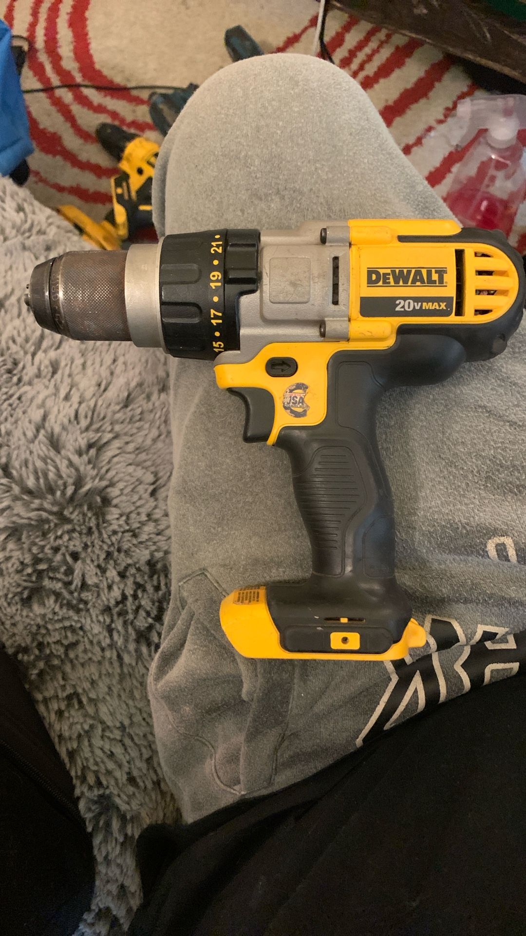 20v Max Dewalt Drill/Driver DCD980