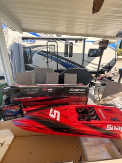 Traxxas M41 speed boat