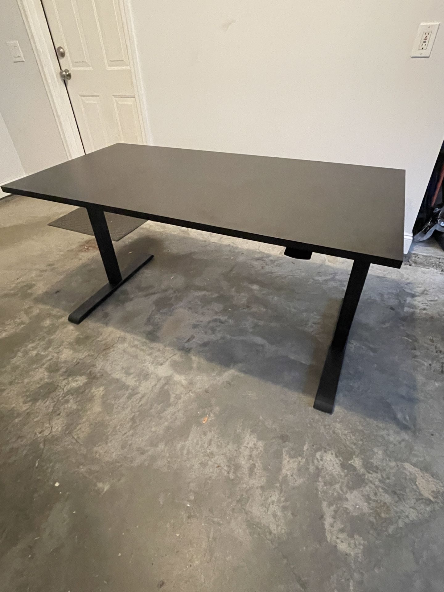 Adjustable Standing Desk