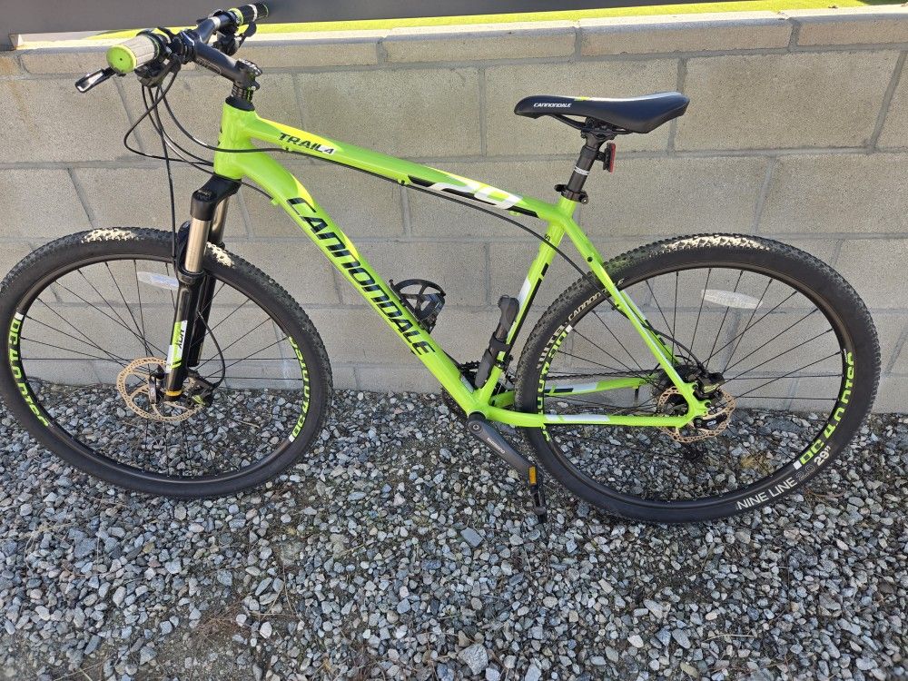 2015 Cannondale Trail 4 29ner Green MTB