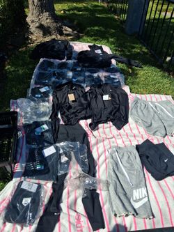 Name brand clothes (around 30 pieces)