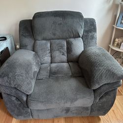 Recliner Set 3 (Seater And Single Seater)
