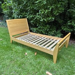 Crate And Barrel/ Land Of Nod Oak Wood Sleigh Bed  Twin  Frame - Beautiful!