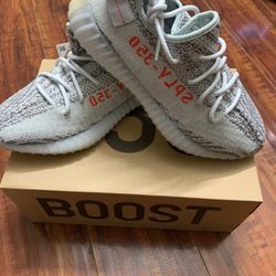 Yeezy 350 V2  Blue Tint Size 10.0 DS 