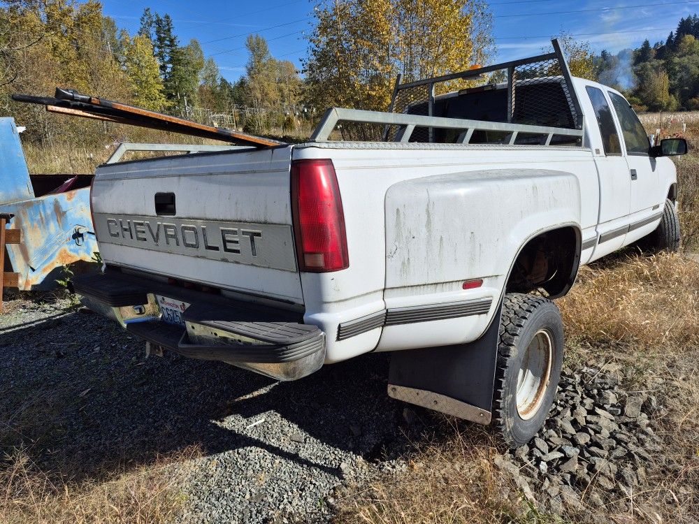 1997 Chevy 1 Ton Dually Box