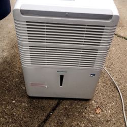 Dehumidifier Great Conditions 