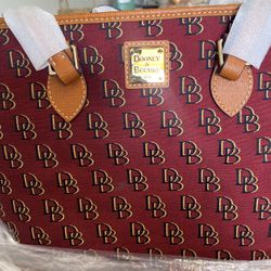Women’s Handbag-Dooney and Bourke,Large size