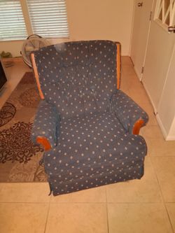 Full size recliner.